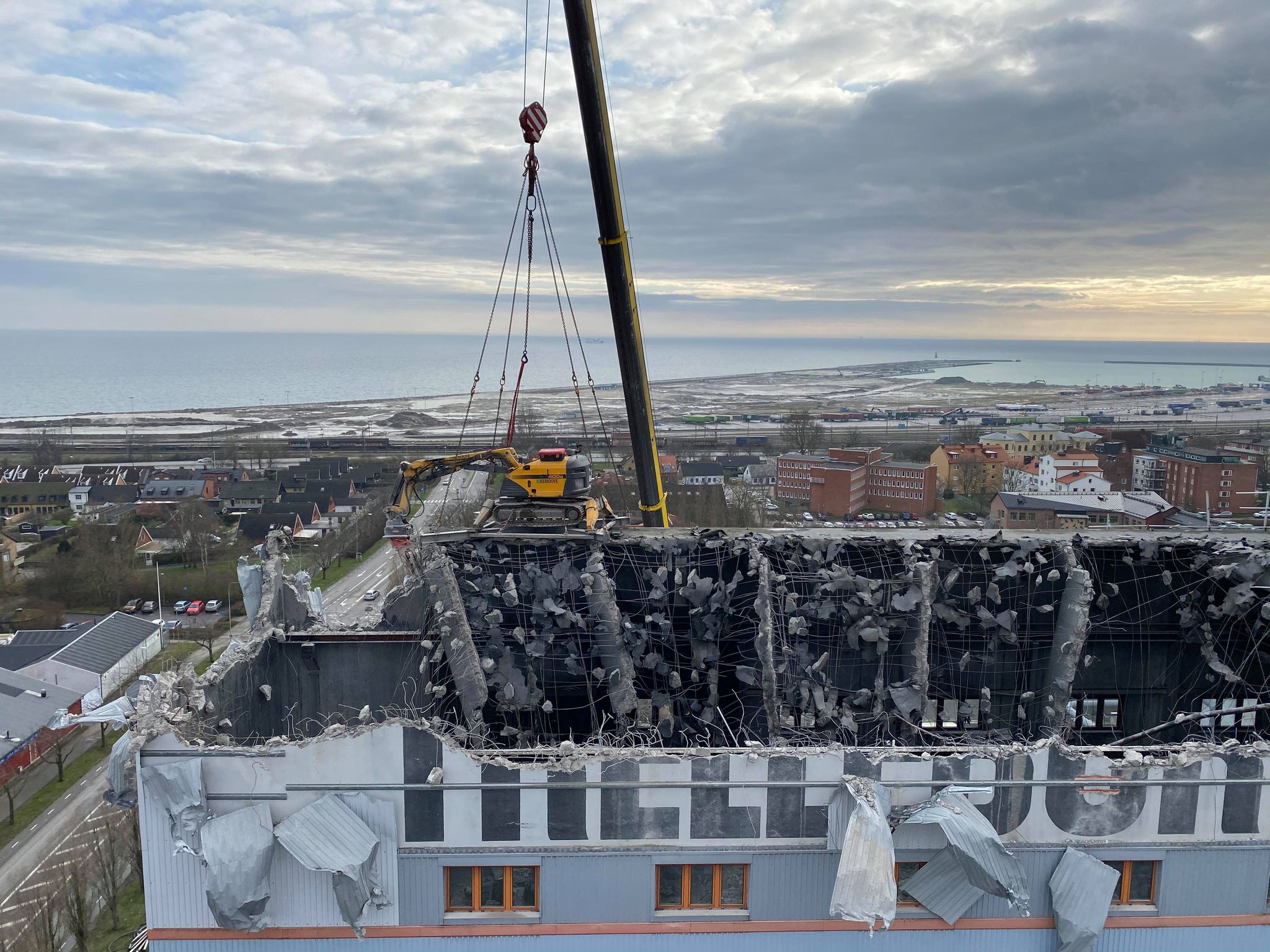 87861932_229278104863504_6225821220315594752_n